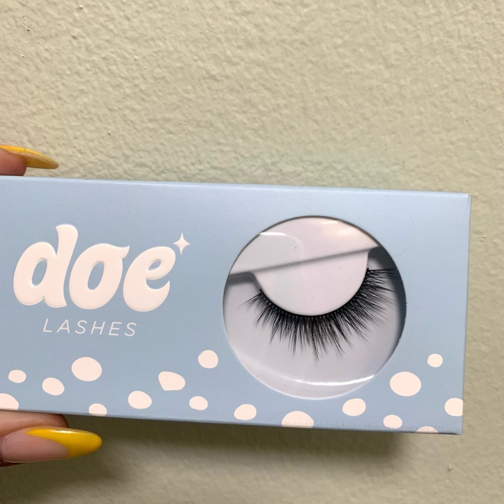 Doe Lashes